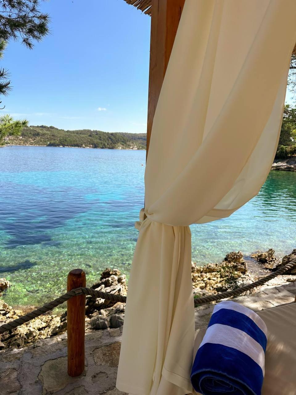 Pebble Bay Paradise House Vela Luka Esterno foto