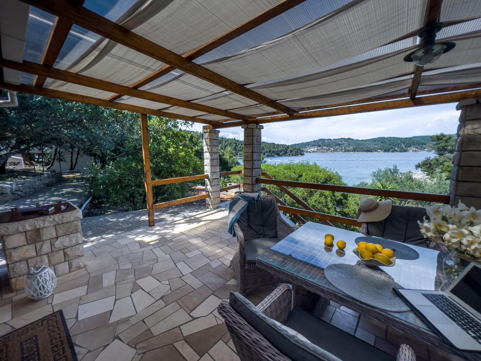 Pebble Bay Paradise House Vela Luka Esterno foto