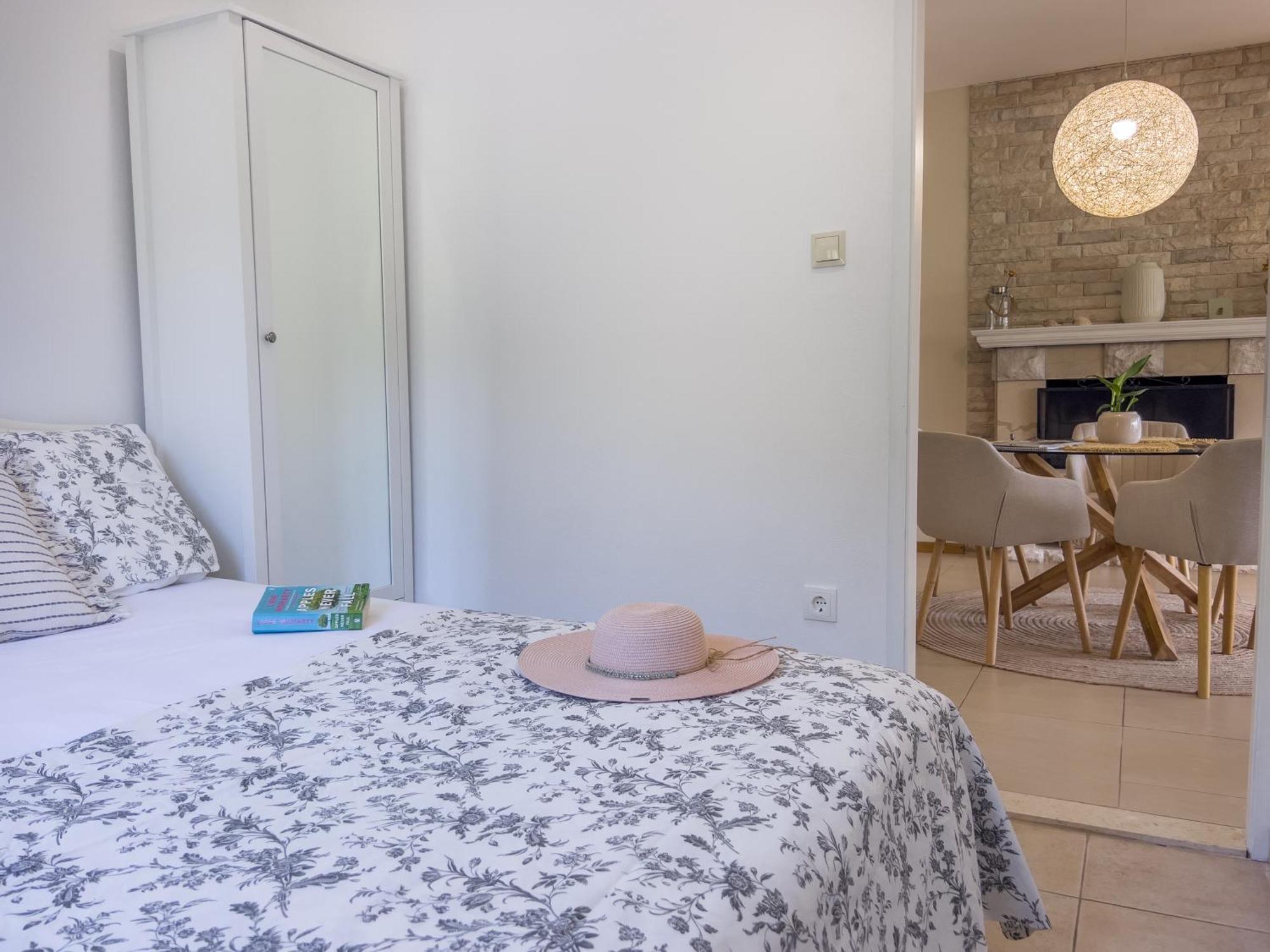 Pebble Bay Paradise House Vela Luka Esterno foto